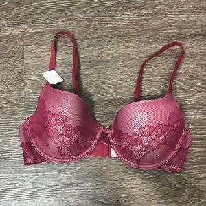 BRAND NEW NWT Gilligan & O’Malley lightly lined magenta and pink lace bra, 34B